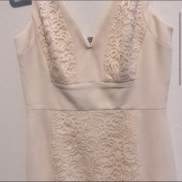 Authentic Vera Wang Cream Lace Midi Sheath Dress V-Neck - Picture 4 of 6